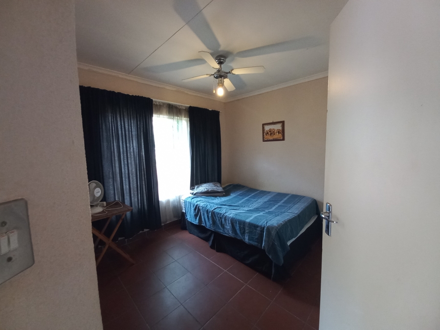 2 Bedroom Property for Sale in Safari Gardens North West